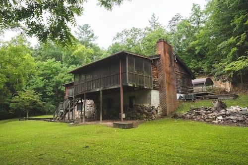 1248 Lithia Springs Rd, Christiansburg, VA, 24073 | Card Image