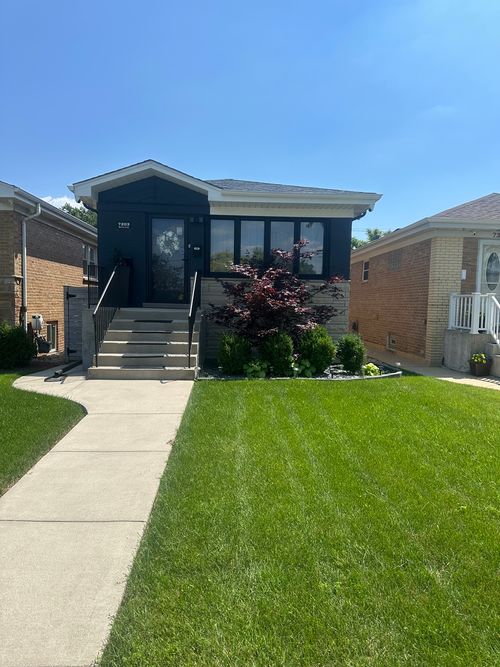7303 W Montrose Ave, Norridge, IL, 60706-1157 | Card Image