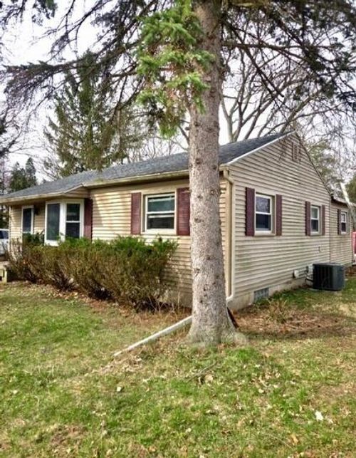 5573 Cade Street, Haslett, MI, 48840 | Card Image