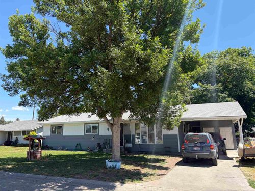 1331 Vista Dr, Emmett, ID, 83617-3327 | Card Image