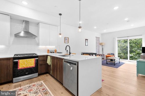 unit-2h-1723 Francis St, PHILADELPHIA, PA, 19130-2447 | Card Image