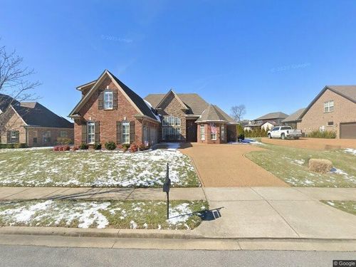 1584 Hunt Club Blvd, Gallatin, TN, 37066-6036 | Card Image