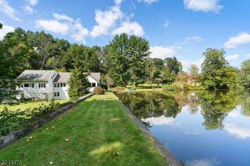 46 Oak Rd, Boonton Twp, NJ, 07005-8713 | Card Image