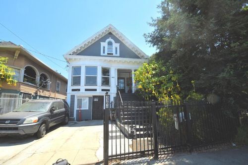 3306 Market St, Emeryville, CA, 94608-4320 | Card Image