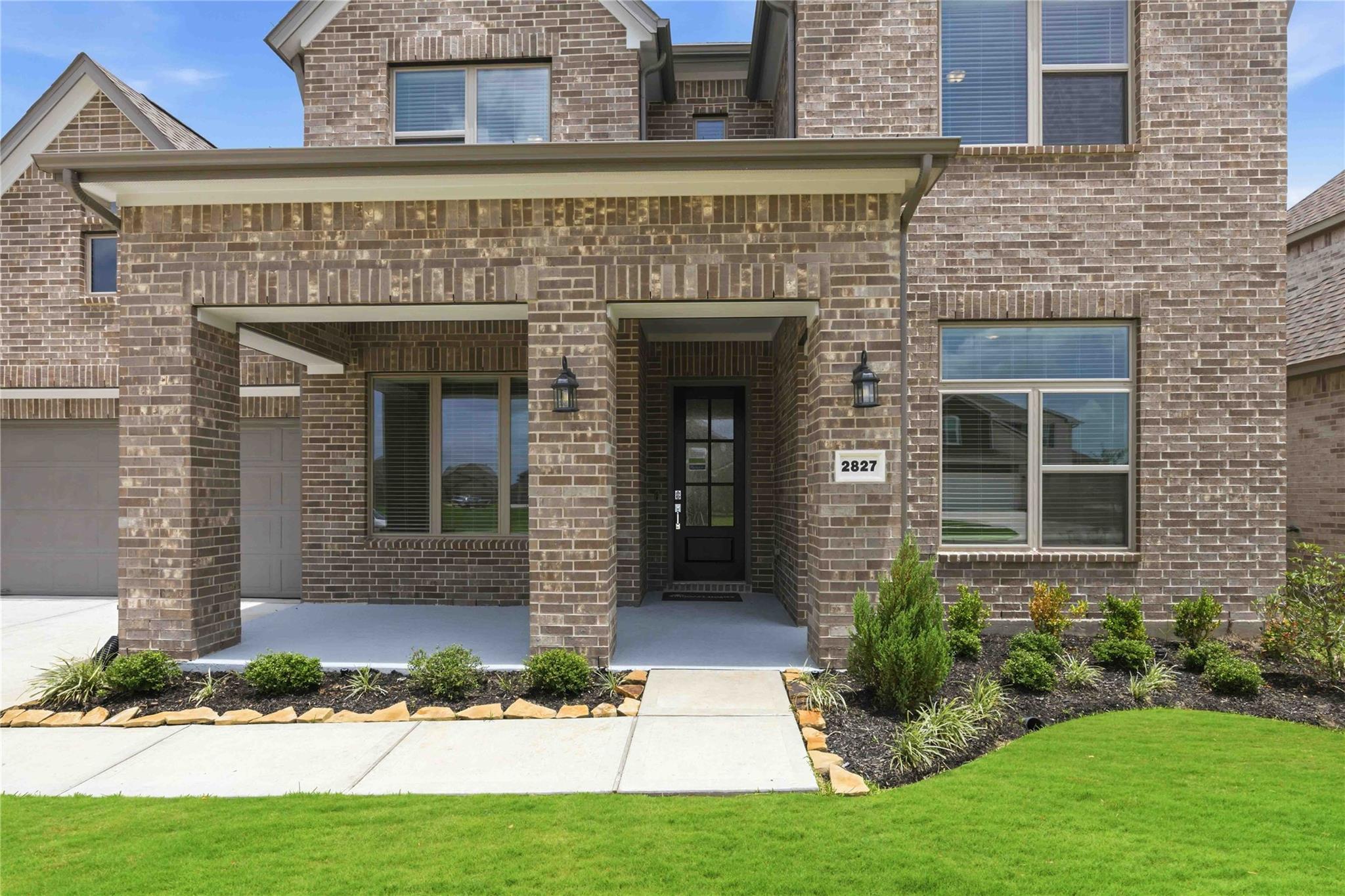 Residential in Iowa Colony 3