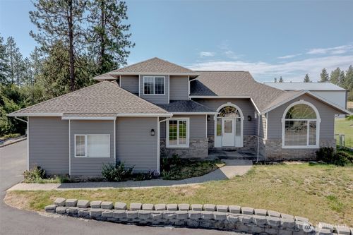 1107 Pinebrook Dr, Chewelah, WA, 99109-9726 | Card Image