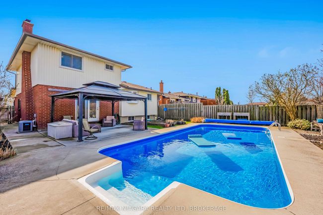 7639 Jubilee Dr, House other with 3 bedrooms, 3 bathrooms and 2 parking in Niagara Falls ON | Image 26
