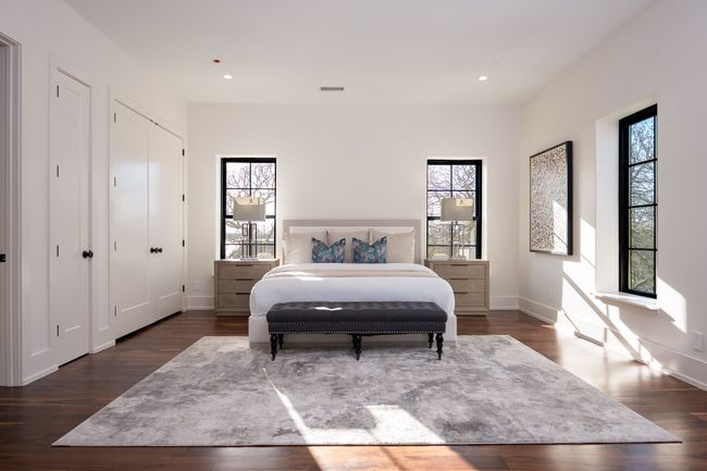 Second Large Ensuite Bedroom on Second Level | Image 32