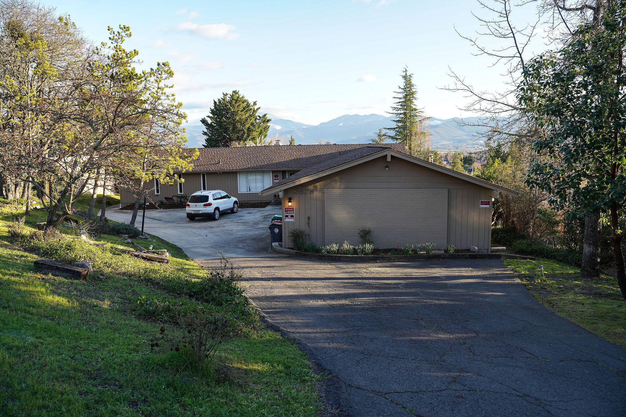 Princeton Way, Medford, OR 97504