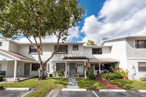 334-334 Nw 103rd Ter, Pembroke Pines, FL, 33026-3935 | Card Image