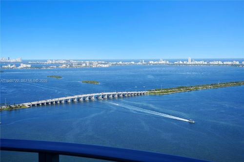 ph5801-700 Ne 24th St, Miami, FL, 33137-5498 | Card Image