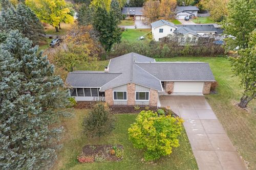13611 Evergreen Ln N, Dayton, MN, 55327-9437 | Card Image