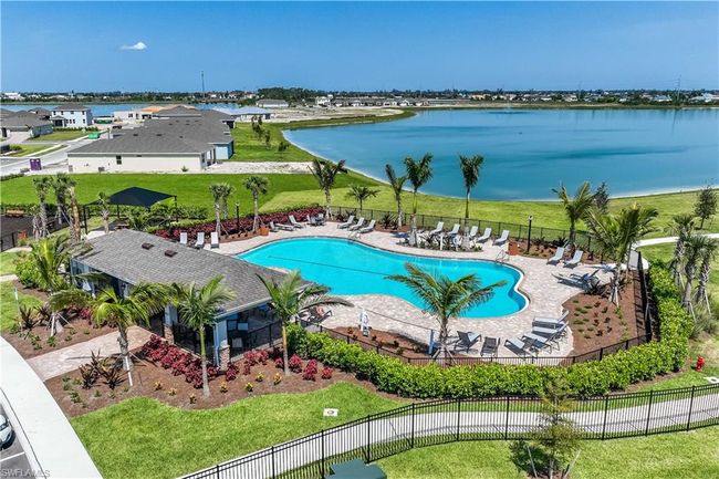 511 Spring Hill Lake Loop, House other with 3 bedrooms, 3 bathrooms and 2 parking in CAPE CORAL FL | Image 16