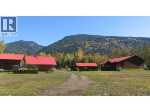 5177 Clearwater Valley Rd, Clearwater, BC, V0E1N1 | Card Image