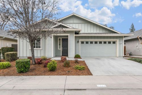 1559 Hutchison Valley Dr, Woodland, CA, 95776-9403 | Card Image