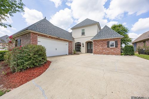 2887 Muirfield Dr, Zachary, LA, 70791-5421 | Card Image