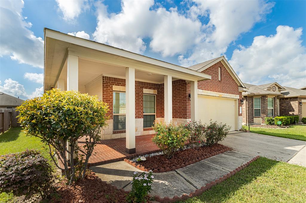Kendall Cliff Ct, Katy, TX 77449