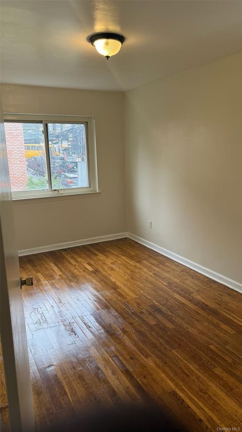 3600 Willett Ave, Bronx, NY, 10467-5518 | Card Image