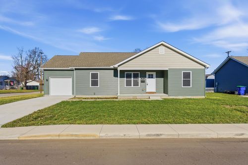 910 Vine St, Washington Court House, OH, 43160-2545 | Card Image