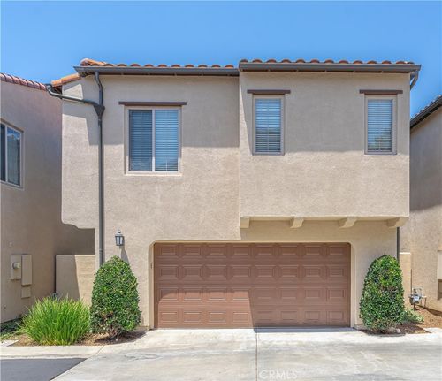 11 Nature, Irvine, CA, 92620-3828 | Card Image