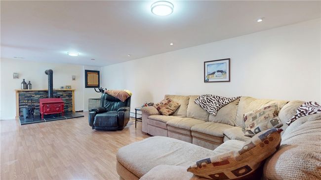 Lower Level Living Room | Image 19