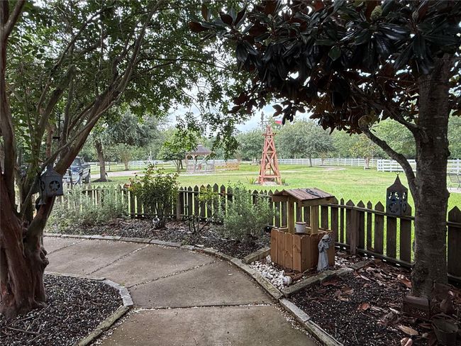 1166 Manak Rd, House other with 3 bedrooms, 3 bathrooms and 3 parking in Sealy TX | Image 26