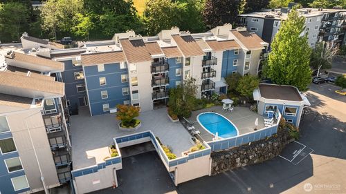 434-2510 W Bertona St, Seattle, WA, 98199-2244 | Card Image