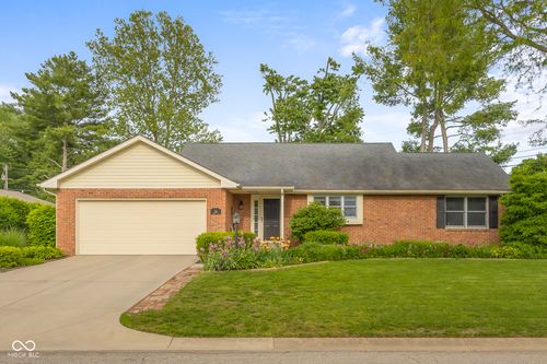 3119 Heather Ln, Columbus, IN, 47203-2640 | Card Image