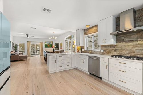 811 Heritage Hls, Somers, NY, 10589-4059 | Card Image