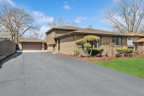 15730 Lamon Ave, Oak Forest, IL, 60452-3521 | Card Image