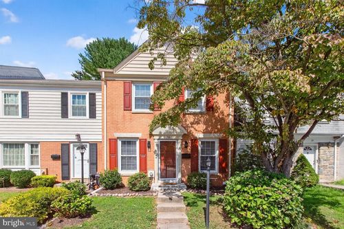 32 Fenceline Dr, GAITHERSBURG, MD, 20878-1903 | Card Image