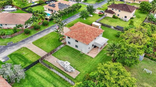 1730 Nw 21st St, Homestead, FL, 33030-3104 | Card Image