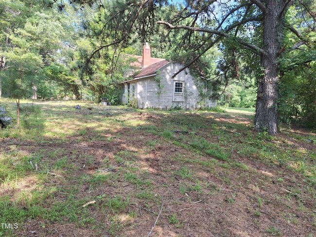 STOAGE BLDG AND BARN ON FRONT | Image 14