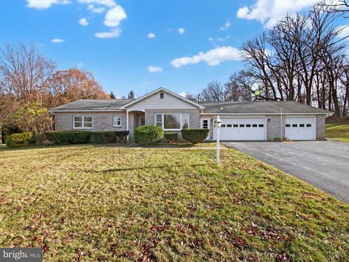 5202 Mill Rd, Emmaus, PA, 18049-5314 | Card Image