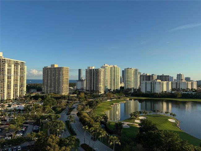 APT-1906 - 3675 N Country Club Dr, Condo with 2 bedrooms, 2 bathrooms and null parking in Aventura FL | Image 63