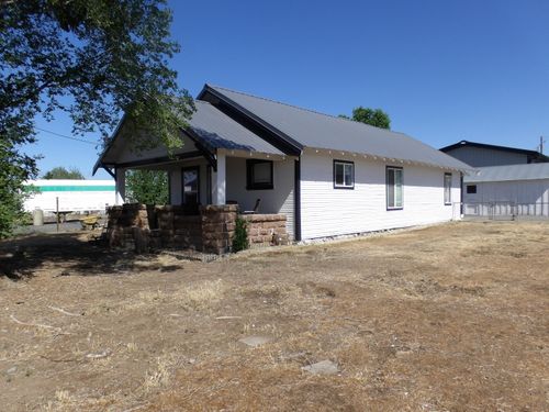 411 Evergreen Ave, Redmond, OR, 97756-2351 | Card Image