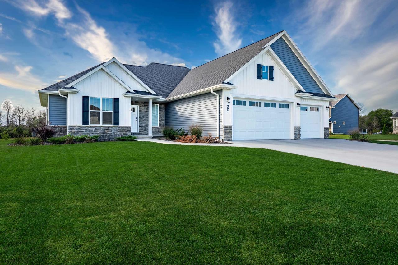 Gulfstream Ct, DE Pere, WI 54115