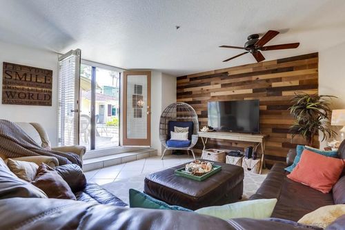 807 Devon Ct, San Diego, CA, 92109-8010 | Card Image