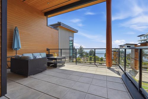 ph512-14855 Thrift Avenue, White Rock, BC, V4B2J6 | Card Image