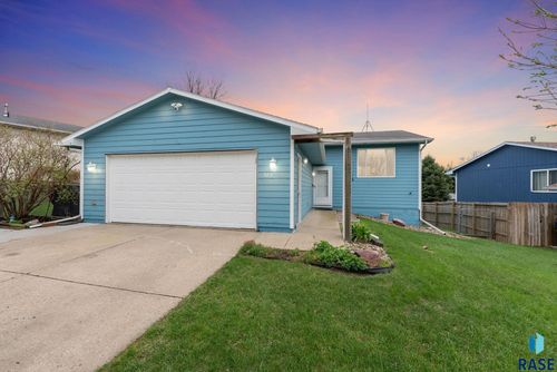 523 Kyle Ave Avenue, Baltic, SD, 57003 | Card Image