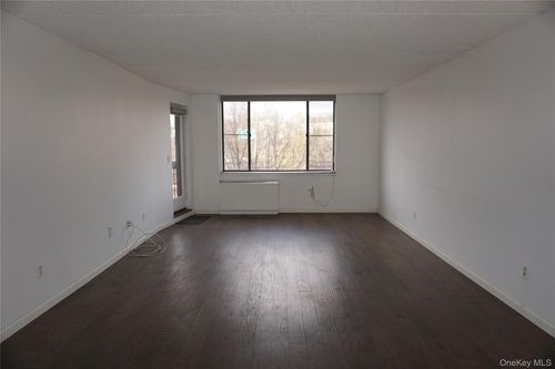 apt-308-777 N Macquesten Pkwy, Mount Vernon, NY, 10552-1627 | Card Image