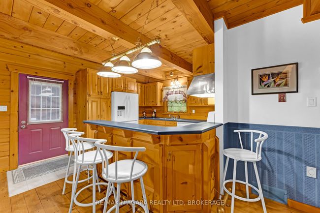 8 4 Mile Creek Rd, House other with 4 bedrooms, 3 bathrooms and 6 parking in Niagara On The Lake ON | Image 12