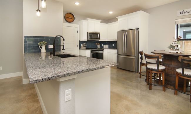 930 W Florence St, House other with 3 bedrooms, 2 bathrooms and null parking in Denison TX | Image 10