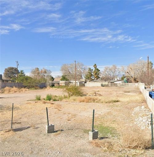 5638 Alfred Dr, Las Vegas, NV, 89108-3618 | Card Image