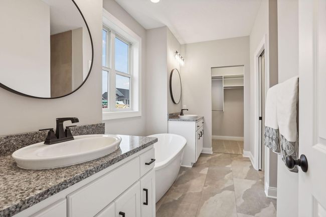 Owners Bath | Image 16
