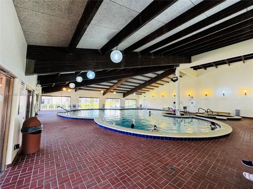 apt-204-9480 Sunrise Lakes Blvd, Sunrise, FL, 33322-1209 | Card Image