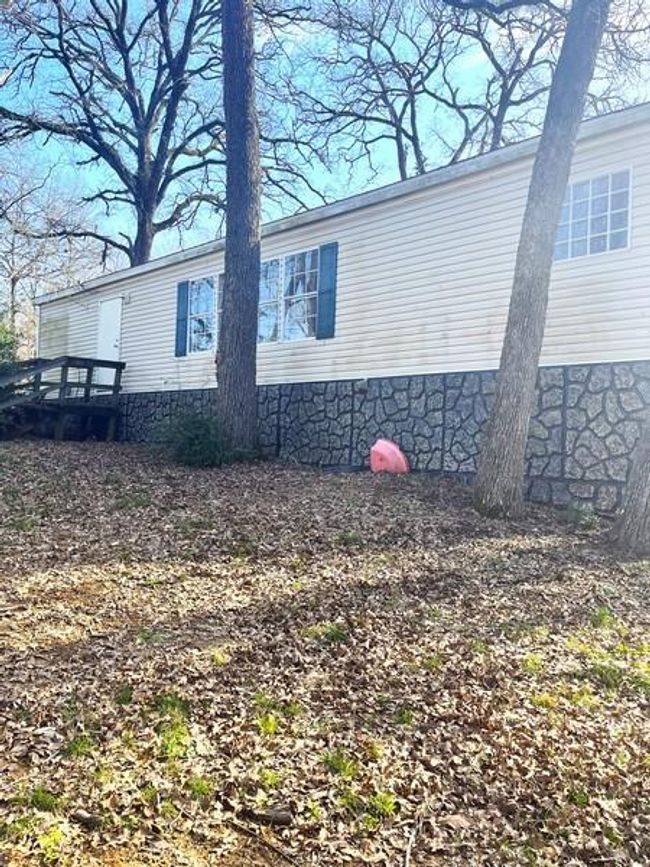 9870 N Leona Blvd, Home with 3 bedrooms, 2 bathrooms and null parking in Leona TX | Image 19