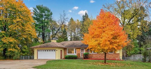 2199 Long Lake Rd, New Brighton, MN, 55112-5165 | Card Image