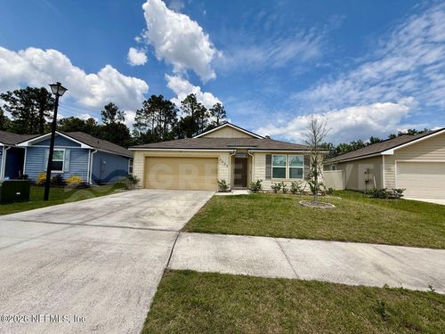 2038 Garrison Way, GREEN COVE SPRINGS, FL, 32043-8266 | Card Image