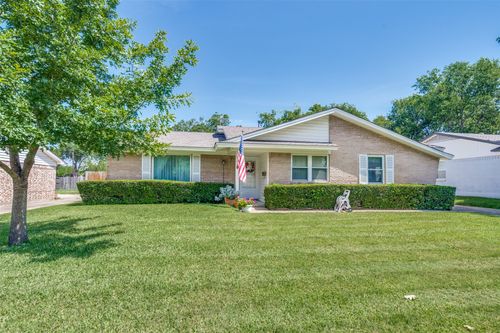 722 Westover Dr, Richardson, TX, 75080-4126 | Card Image